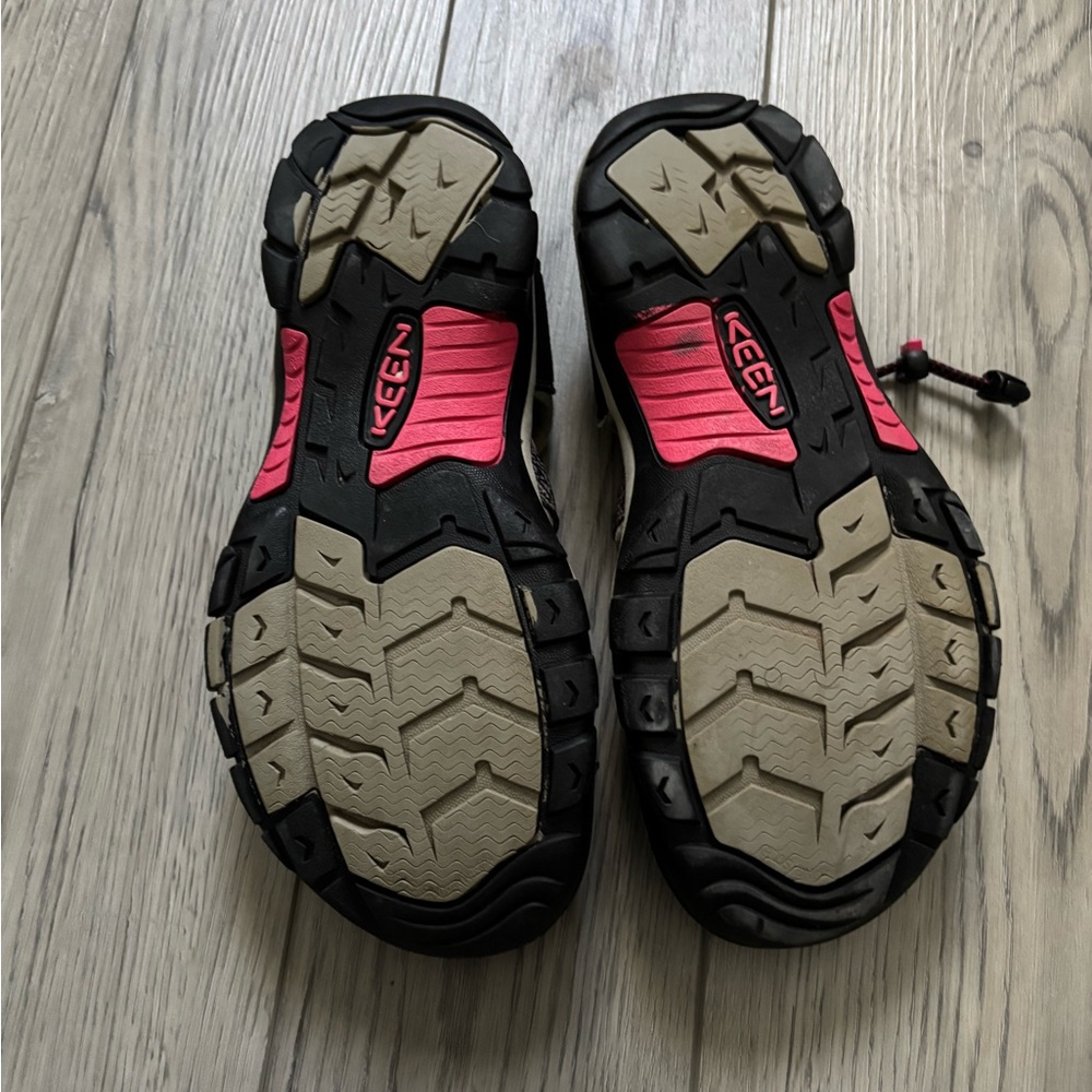 Keen Women's Waterproof Sandals - Black/Bright Rose - Picture 4 of 5